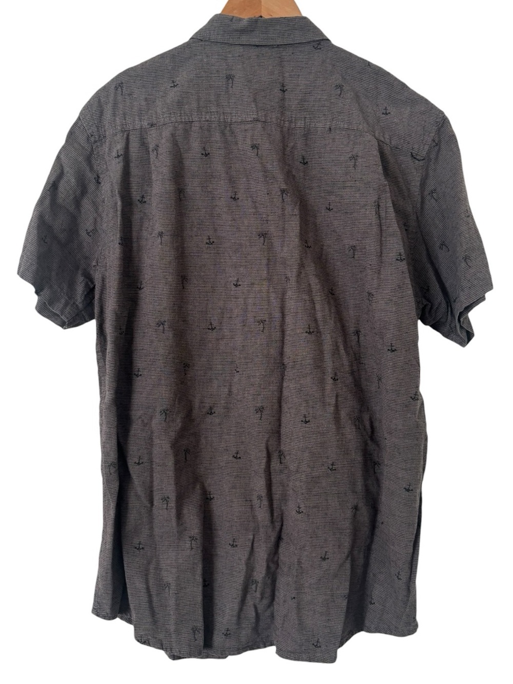 Hang Ten Palm Tree & Anchor Short Sleeve Button Down Shirt - Picture 3 of 4